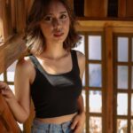 BERLIN SCOOP NECK BLACK