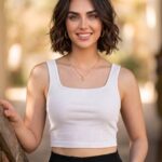 BERLIN SCOOP NECK WHITE