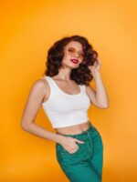 BERLIN SCOOP NECK WHITE